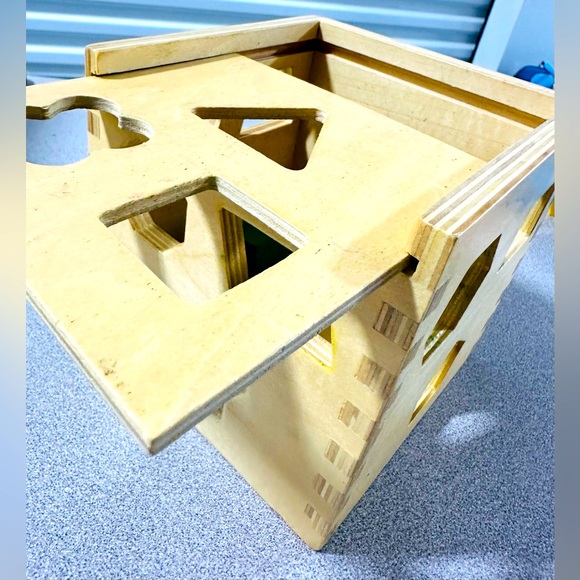 Melissa & Shape Sorter Cube - Picture 7 of 8